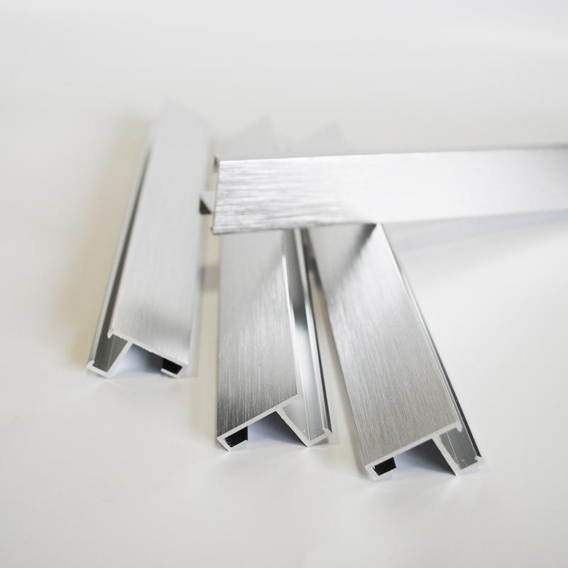 Extruded aluminum bar for deocration and frame.jpg